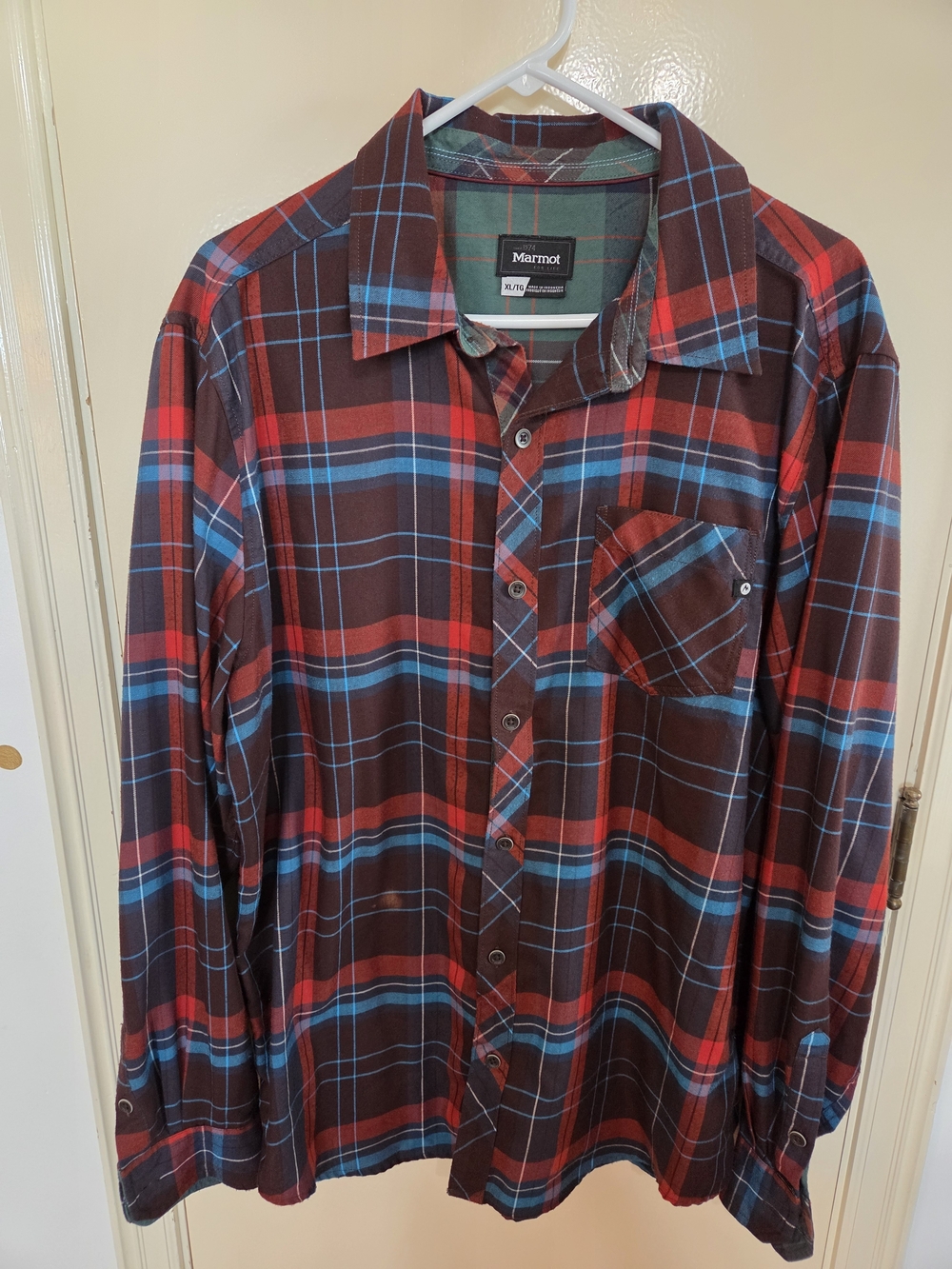 Marmot Men's Size XL Red & Blue Plaid Button-Up Shirt